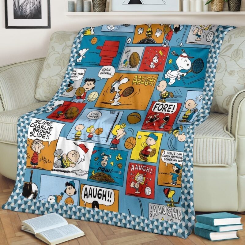 Cute Friends And Snoopy Fleece Blanket