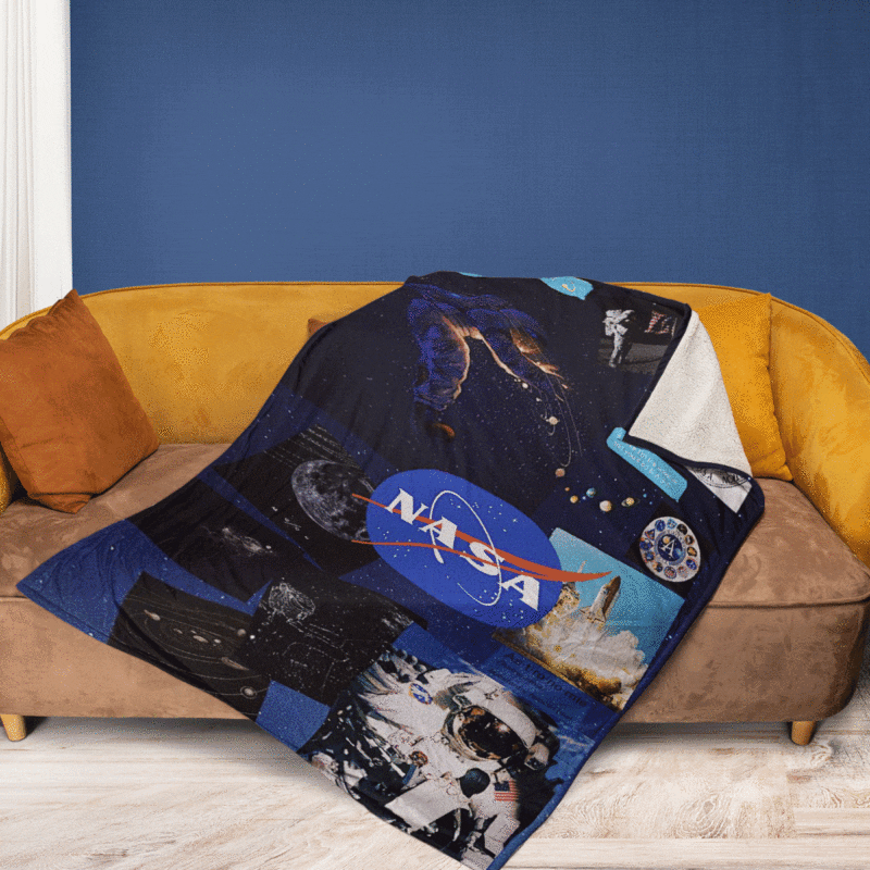 Nasa Houston Space Apollo Astronaut We Have A Present Ver8 Gifts LoverNasa Apollo Astronaut Gift For Fan Comfy Sofa Throw Blanket Gift 2