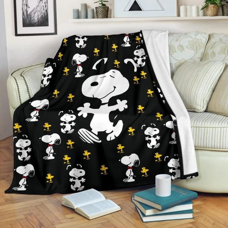 Snoopy Peanuts Comfy Sofa Throw Blanket