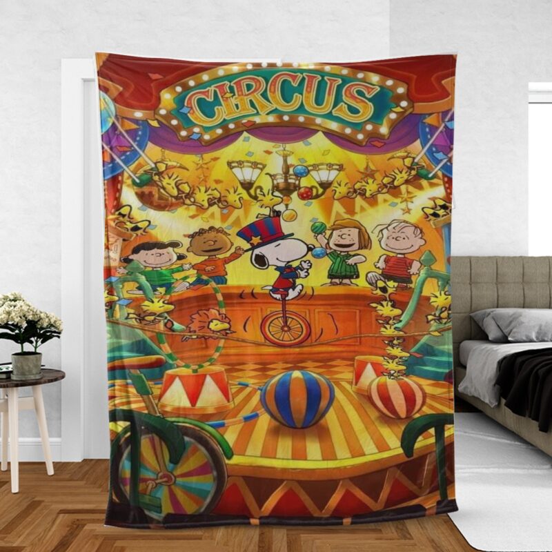 Snoopy Peanuts & Friends Gift For Fan Comfy Sofa Throw Blanket Gift