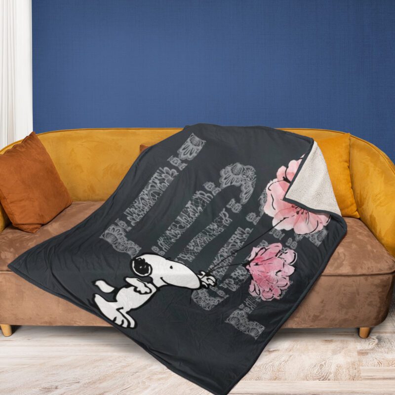 Snoopy Peanuts Friends Happy Valentines Day 3 Fan Gift Snoopy Peanuts Friends Gift For Fan Comfy Sofa Throw Blanket Gift 2