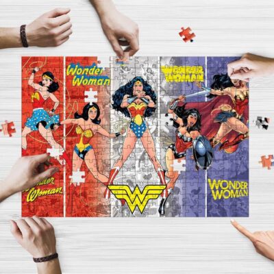 Wonder Woman Generations Fan Gift