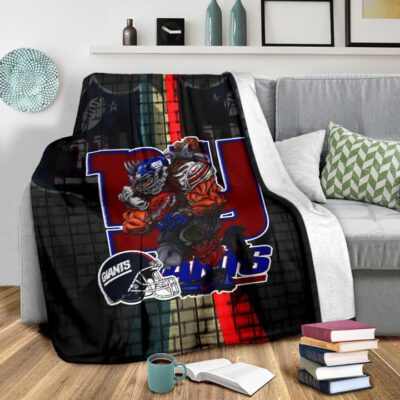 New York Giants American Football Team Fleece Blanket Big Muscle Player With Black Helmet Fleece Blanket 2