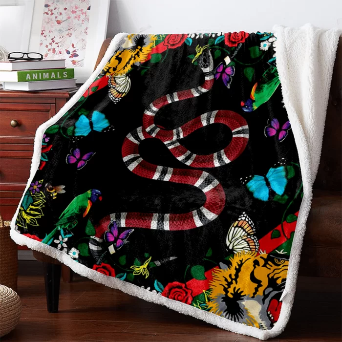 Gucci Snake Fashion Logo Luxury Brand Premium Fleece Sherpa Blanket Sofa Decor BL3083