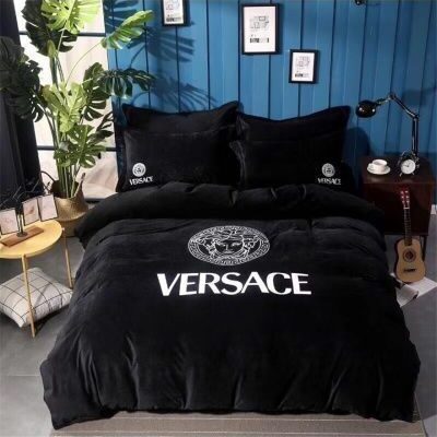 Versace Black Fashion Logo Luxury Brand Bedding Set BS258