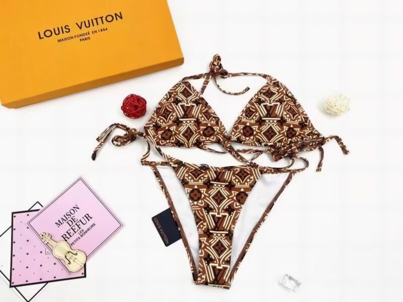 LV Luxury 2-Piece Bikini Set 2023-24 Trending BKN1034