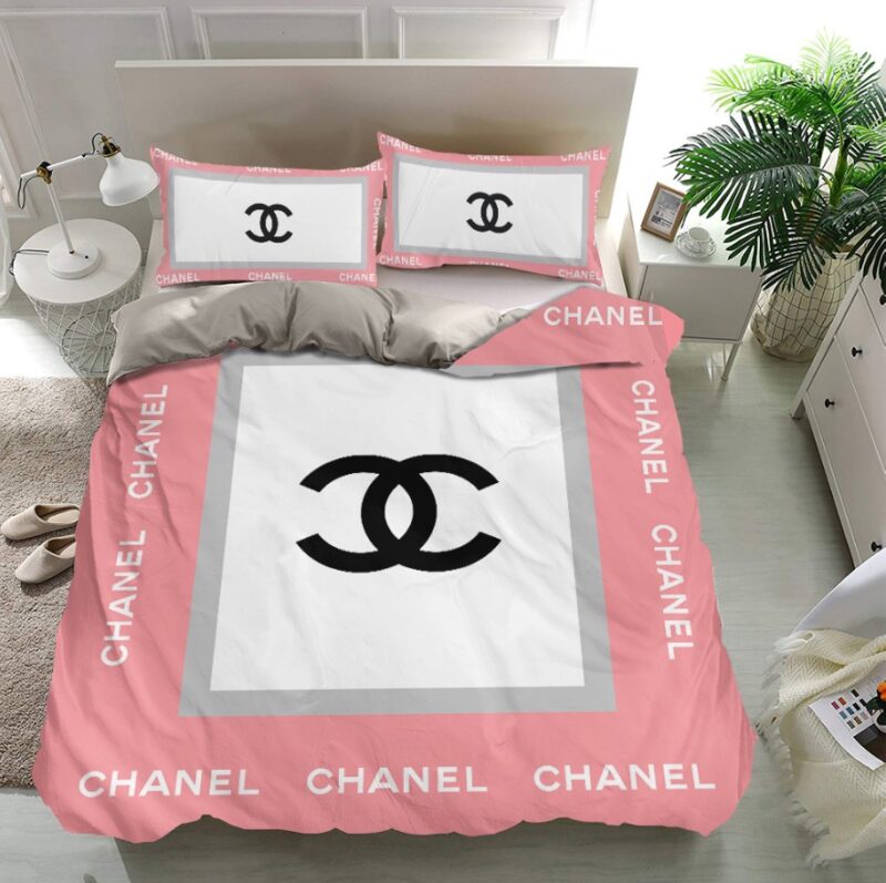 Chanel Logo Printed Bedding Sets Duvet Cover Luxury Brand Bedding Decor Bedroom Sets BS465