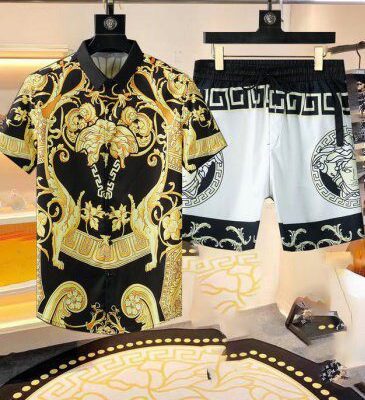 Versace Combo Unisex T-Shirt & Short Limited Luxury Outfit CTS1136