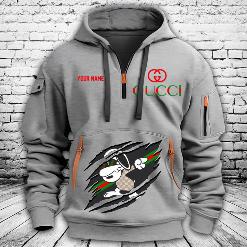 Gucci Snoopy Dabbing Premium Quarter Zip Hoodie OQZ1021 2