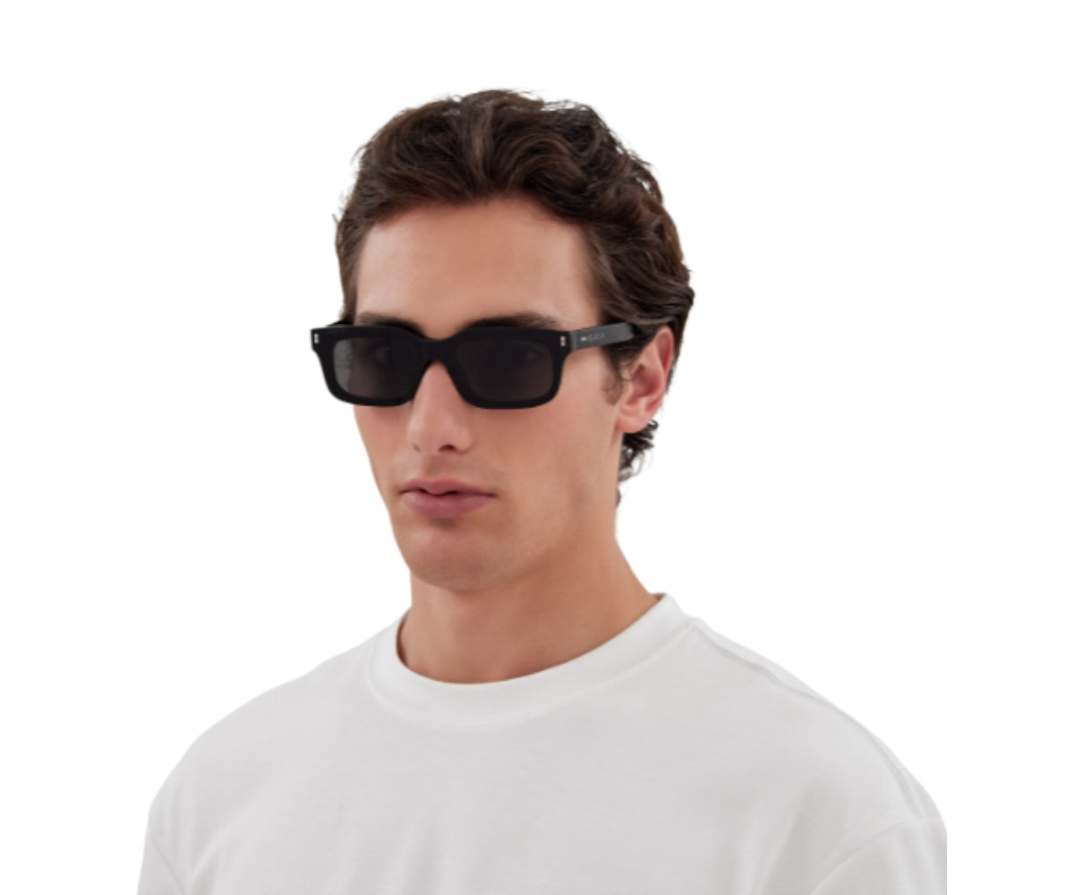 GUCCI_1711S_001CLIPON_53_model.jpg GUCCI 1711S 001CLIPON 53 model